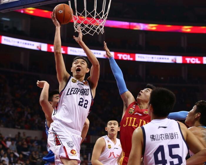 但小张却在 但小张却在