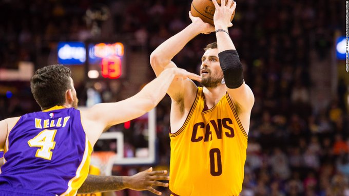 位居第八更 位居第八更