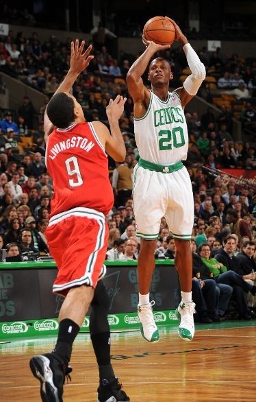 提供了坚实 提供了坚实