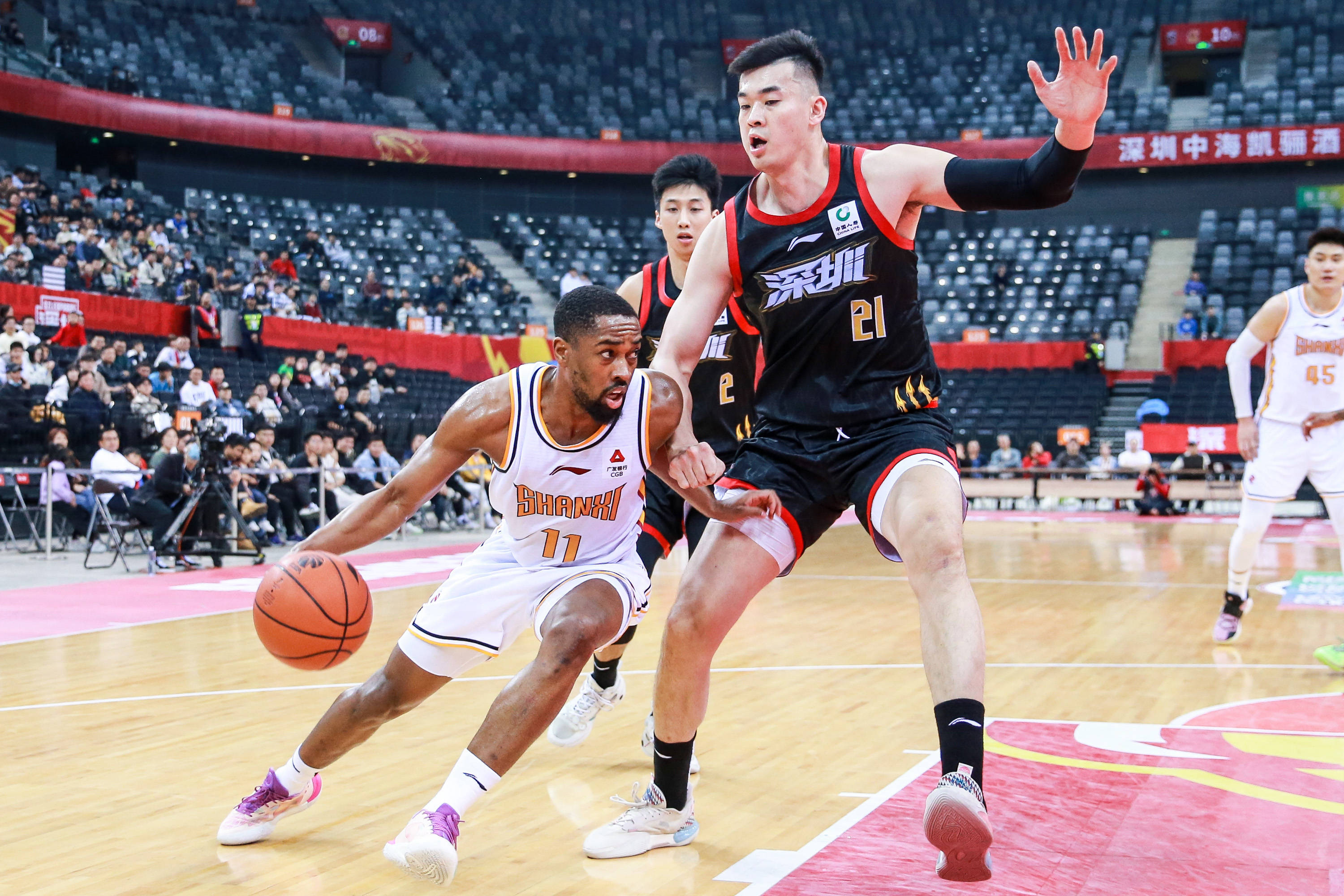 对手显然在 对手显然在