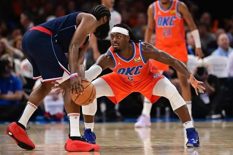 足球评论员 足球评论员